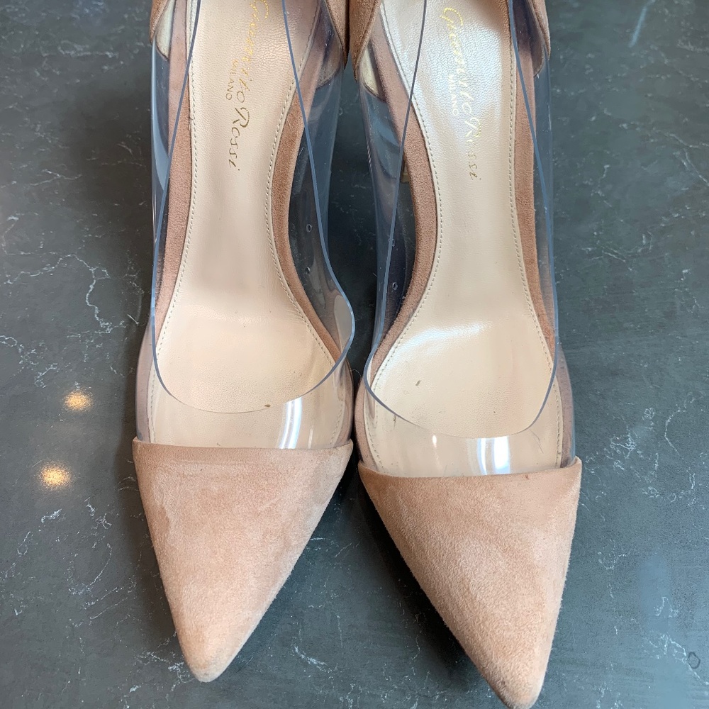 Gianvito Rossi nude suede plexi pumps size 37 4” heel